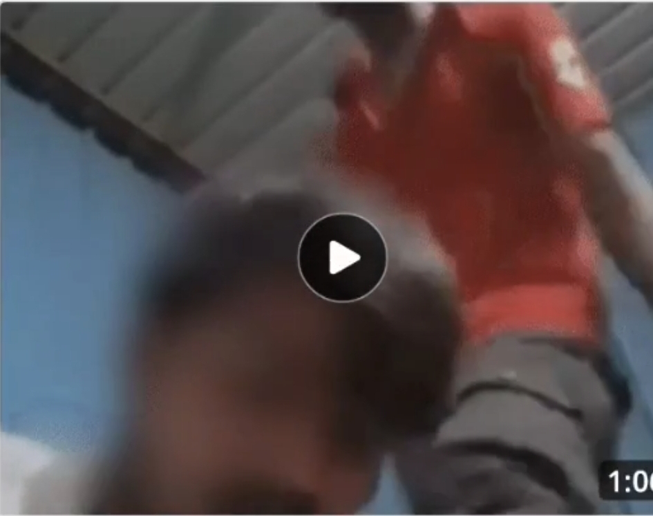 नेत्रहीन युवक सुधीर पांडे के अपमान का वीडियो वायरल, प्रशासन जांच में जुटा - मानवता पर सवाल