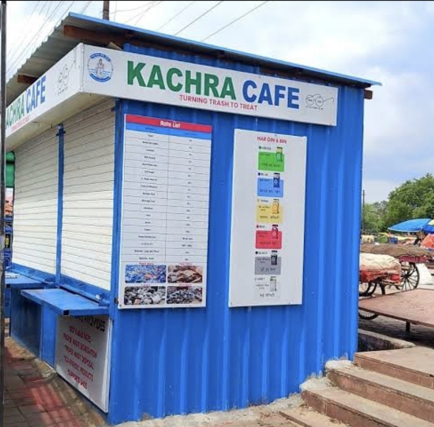 भोपाल का Kachra Cafe मॉडल विवादों में: जमीन घोटाले और टेंडर उल्लंघन से हिली पूरी पहल